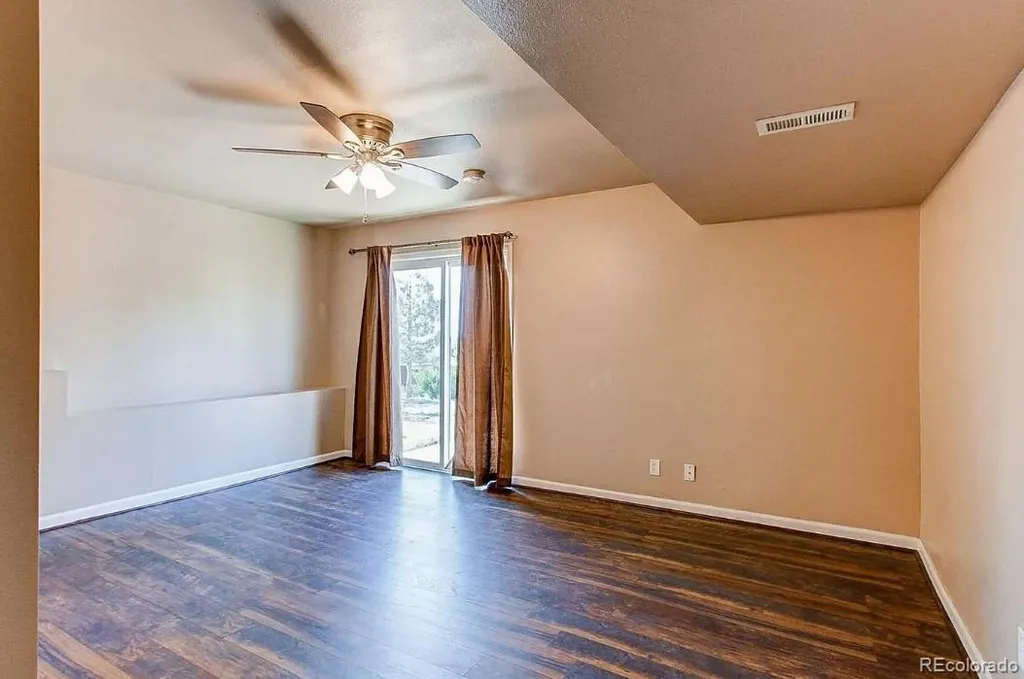911 Park View Castle Rock CO 80104