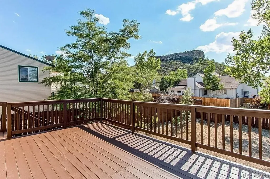 911 Park View Castle Rock CO 80104