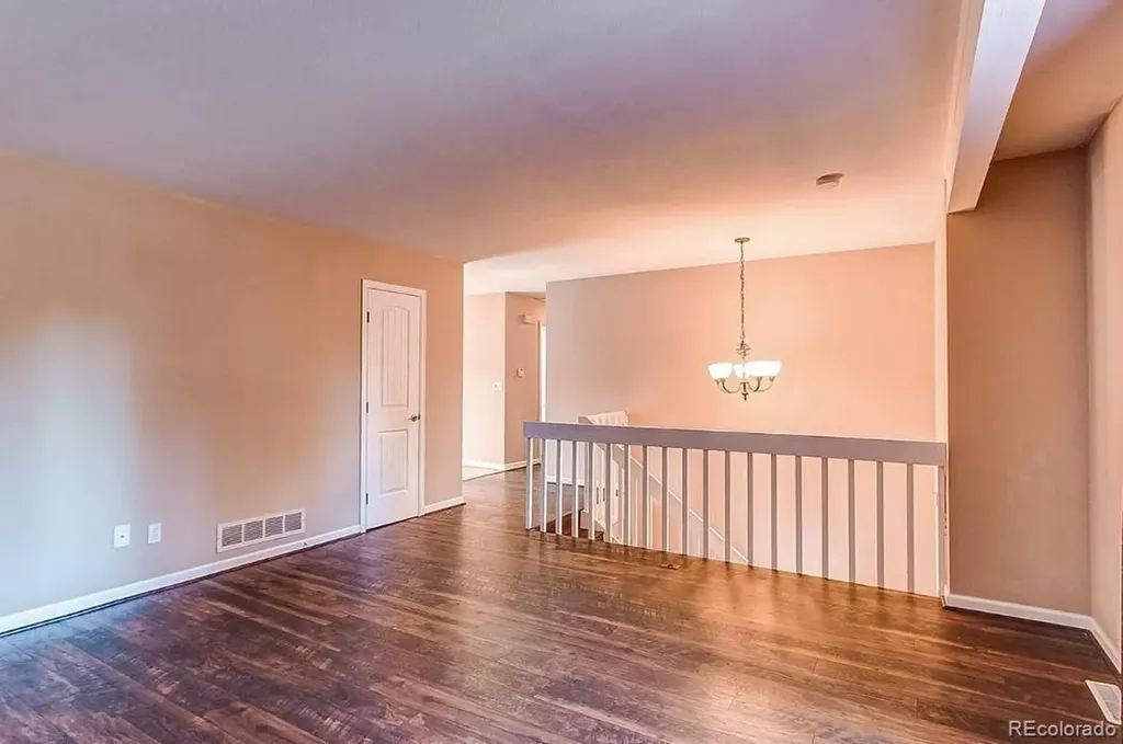 911 Park View Castle Rock CO 80104