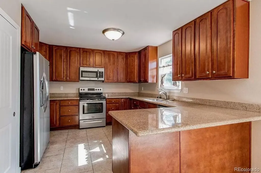 911 Park View Castle Rock CO 80104