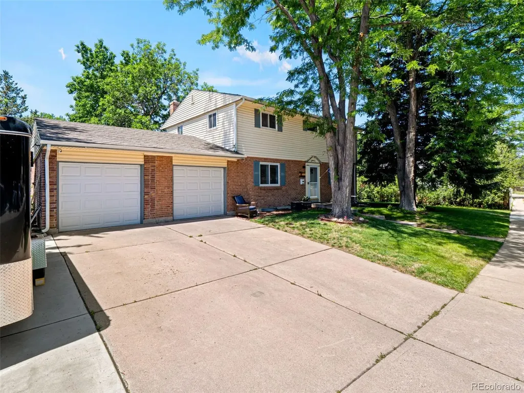 7329 S Tamarac Court Englewood CO 80112