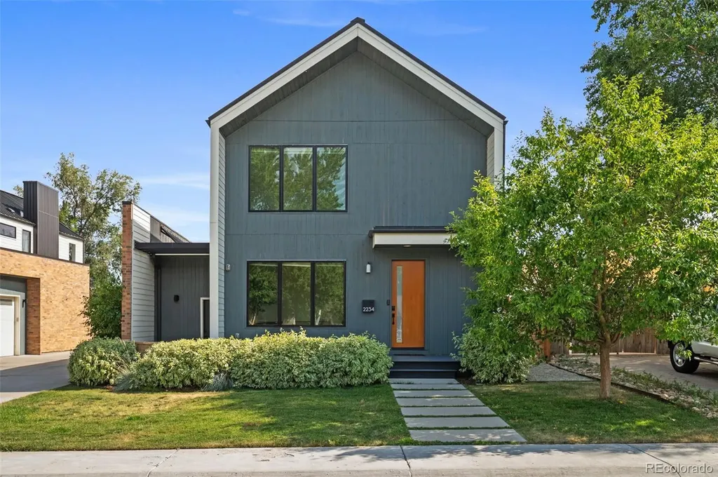 2234 W Parkhill Avenue Littleton CO 80120