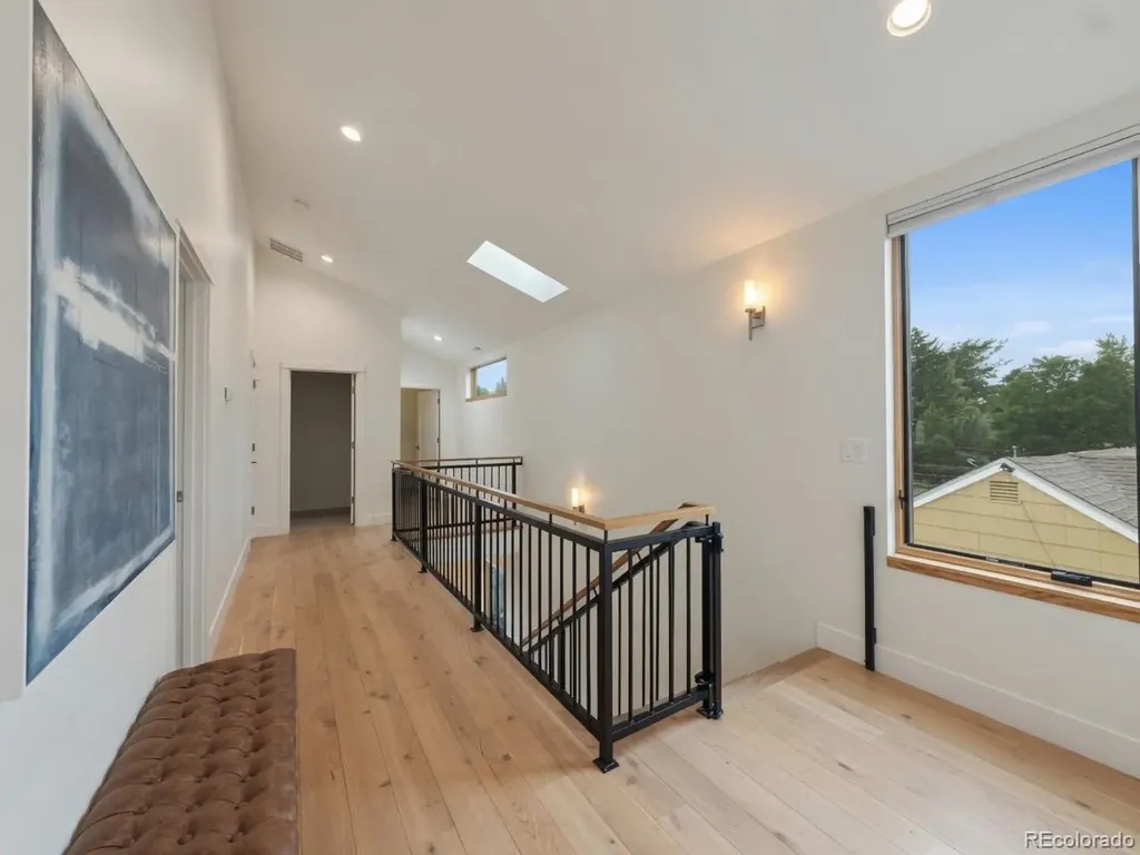 2234 W Parkhill Avenue Littleton CO 80120