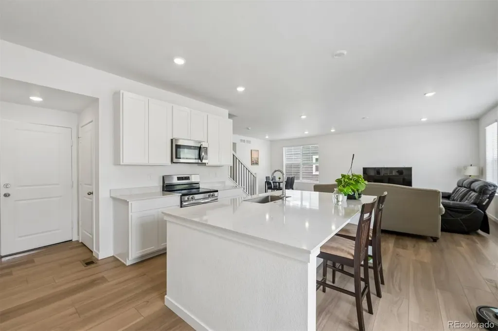 10976 Snowdon Street Parker CO 80134