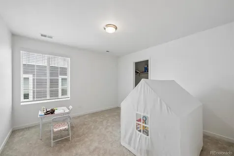 10976 Snowdon Street Parker CO 80134