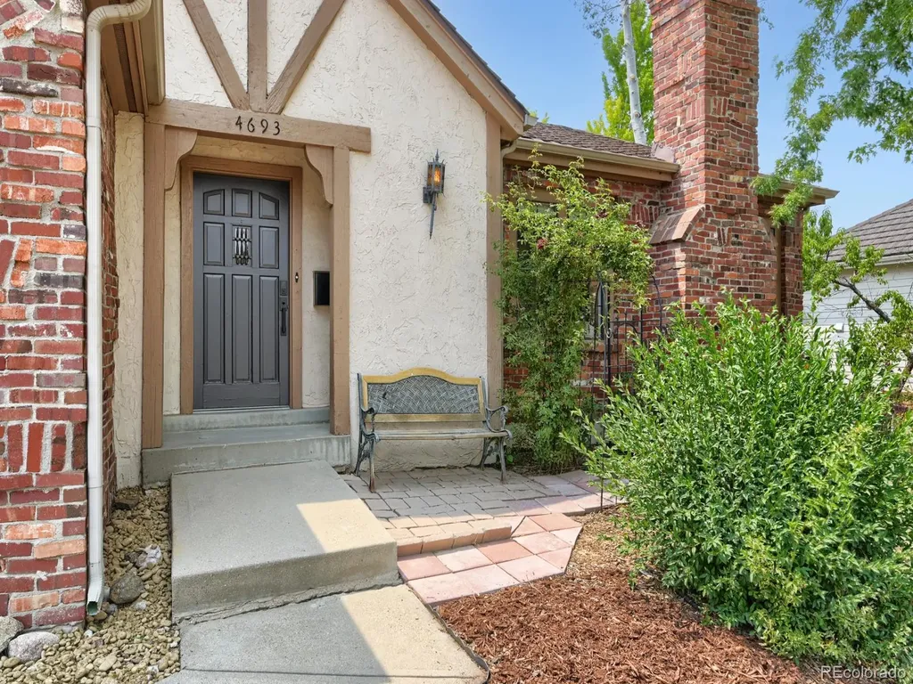 4693 S Akron Street Greenwood Village CO 80111