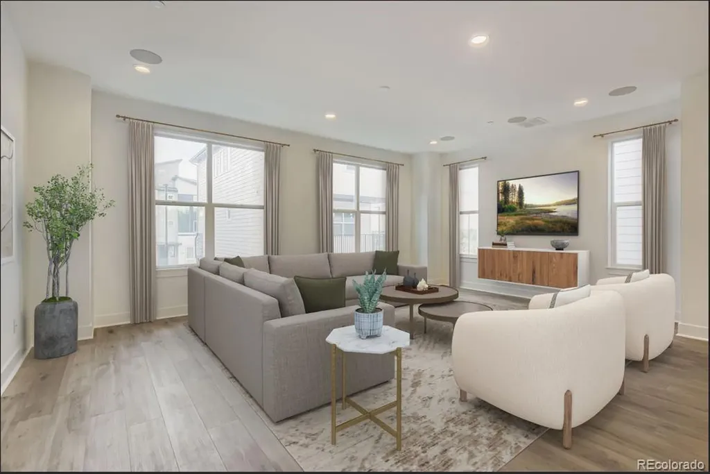 10886 E Hinsdale Circle Centennial CO 80112