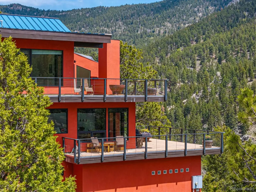 5896 Peregrine Trail Golden CO 80403