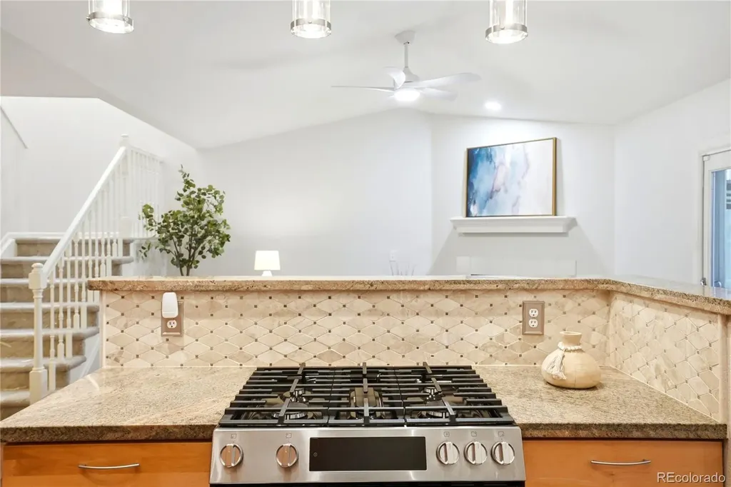 7522 S Monaco Way Centennial CO 80112