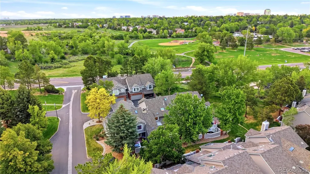 7522 S Monaco Way Centennial CO 80112