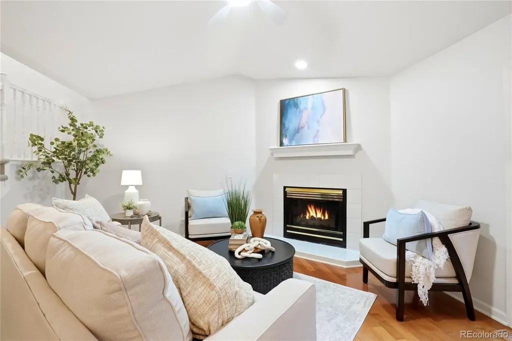 7522 S Monaco Way Centennial CO 80112
