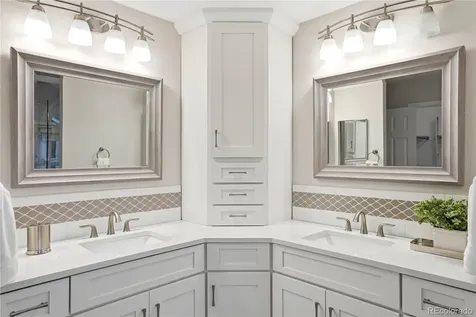 7522 S Monaco Way Centennial CO 80112