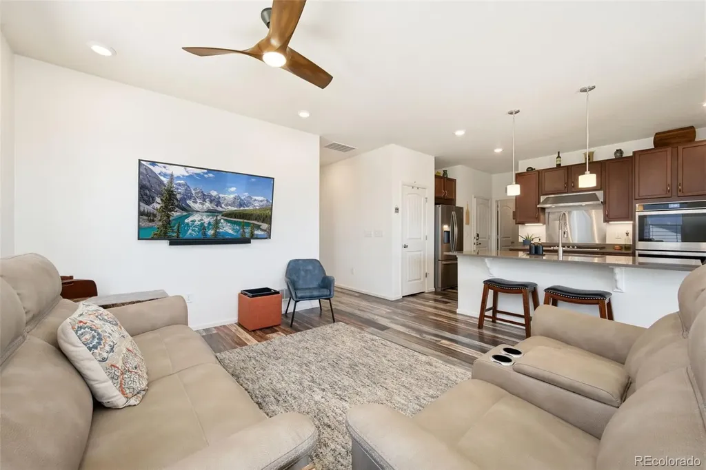 12791 Crane River Drive Longmont CO 80504