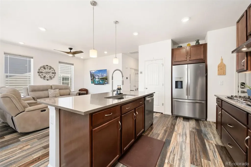 12791 Crane River Drive Longmont CO 80504