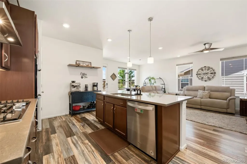 12791 Crane River Drive Longmont CO 80504