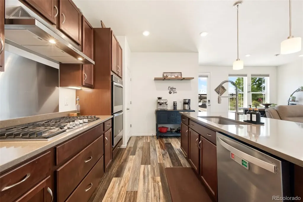12791 Crane River Drive Longmont CO 80504