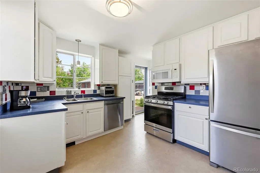 332 S Leyden Street Denver CO 80224