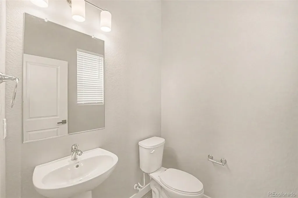 1580 W 68th Lane Denver CO 80221