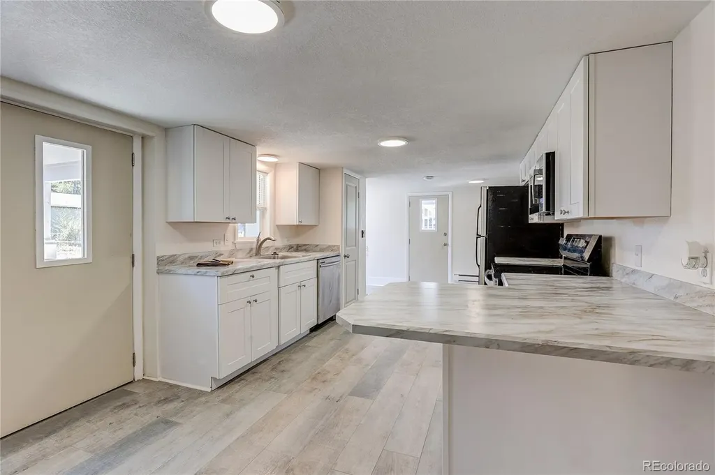 4609 S Lincoln Street Englewood CO 80113