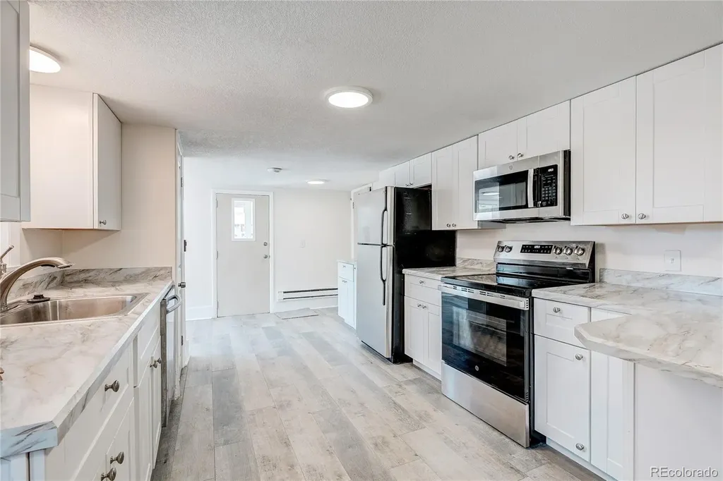 4609 S Lincoln Street Englewood CO 80113