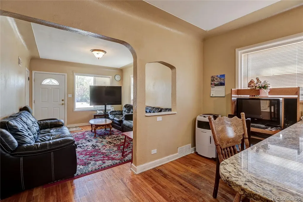 4609 S Lincoln Street Englewood CO 80113