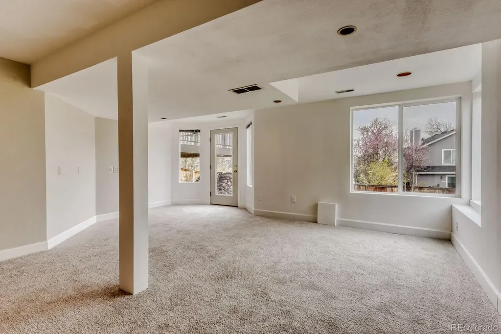 9378 Shadowglen Court Highlands Ranch CO 80126