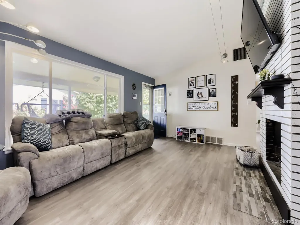 385 Main Street Broomfield CO 80020