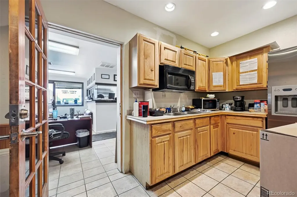 2255 La Montana Way Colorado Springs CO 80918