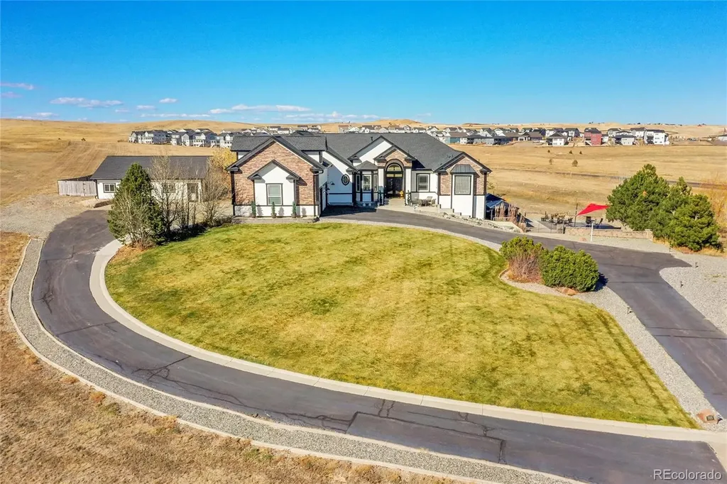 715 Coyote Trail Elizabeth CO 80107