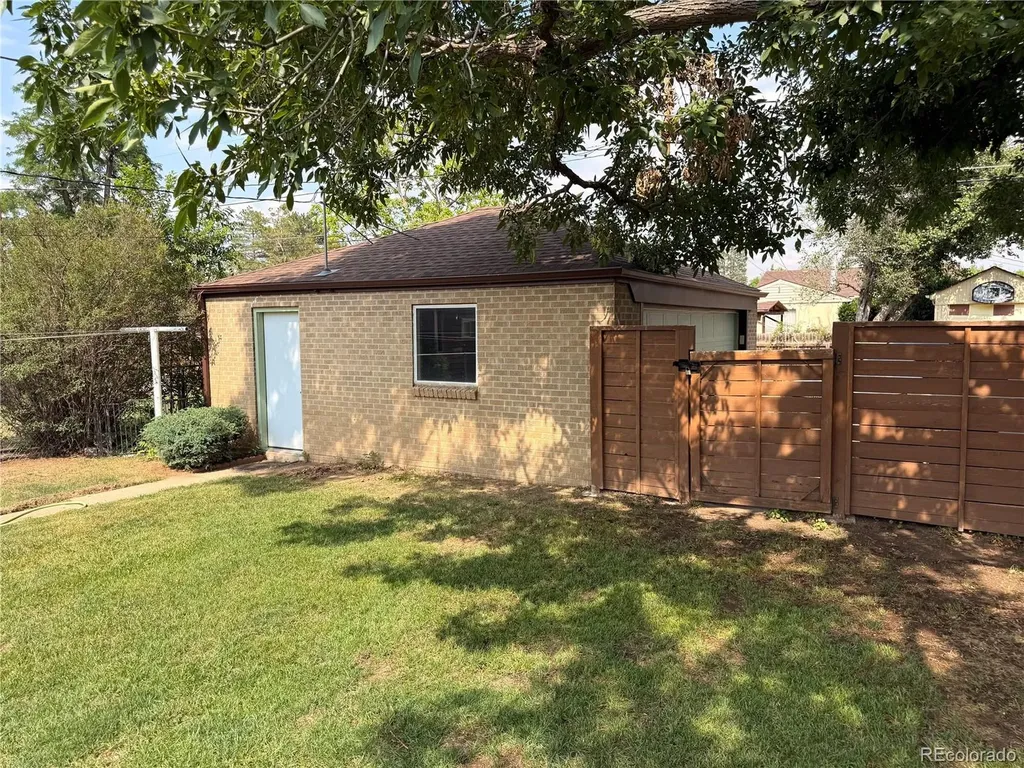 3060 Dahlia Street Denver CO 80207