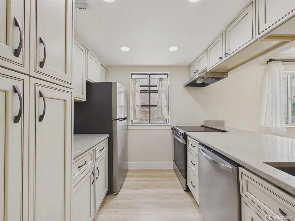 12514 E Cornell Avenue Aurora CO 80014