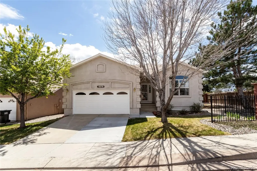 1676 Pinon Glen Circle Colorado Springs CO 80919