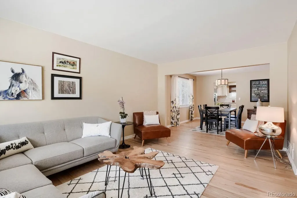 921 W Kettle Avenue Littleton CO 80120