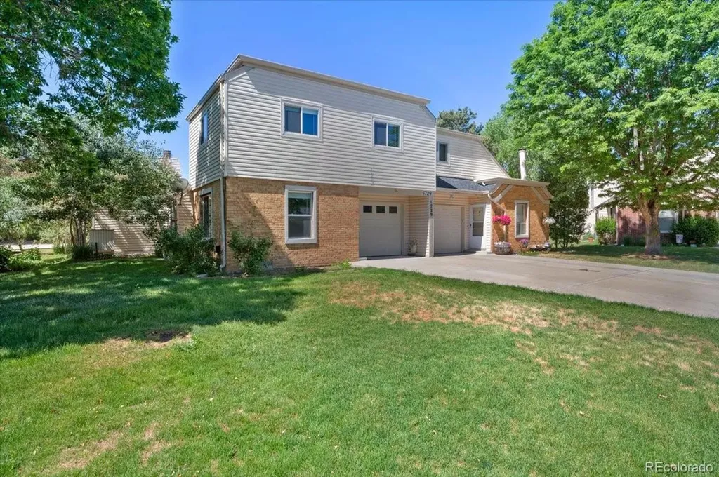 1729 S Lee Street Lakewood CO 80232