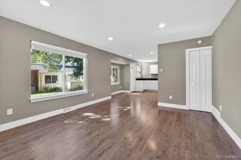 1729 S Lee Street Lakewood CO 80232