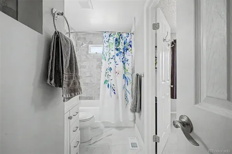4882 S Genoa Street Aurora CO 80015