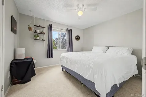 4882 S Genoa Street Aurora CO 80015