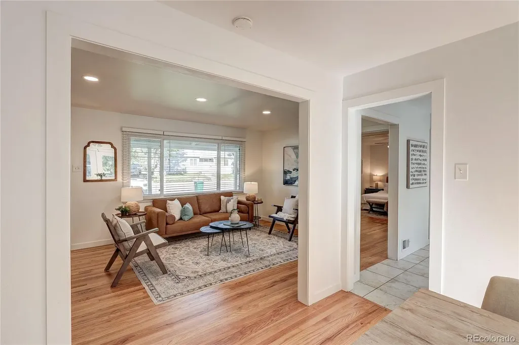 2861 S Holly Place Denver CO 80222