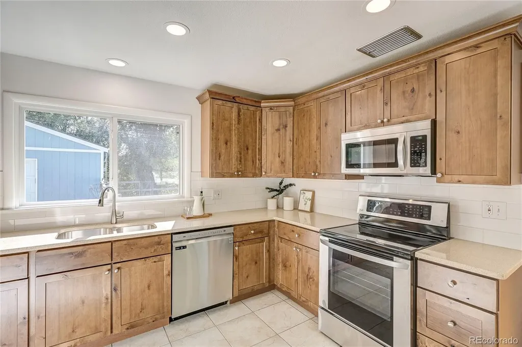 2861 S Holly Place Denver CO 80222