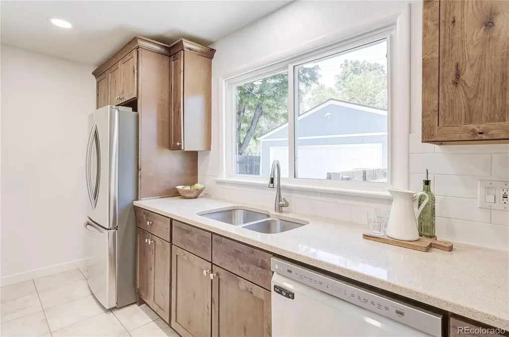 2861 S Holly Place Denver CO 80222