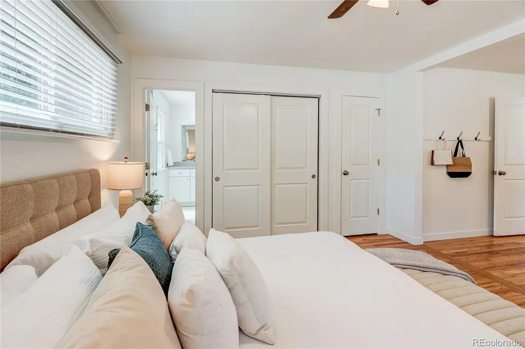 2861 S Holly Place Denver CO 80222