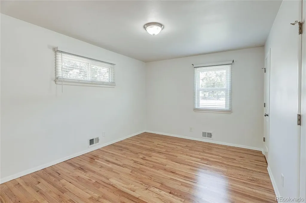 2861 S Holly Place Denver CO 80222