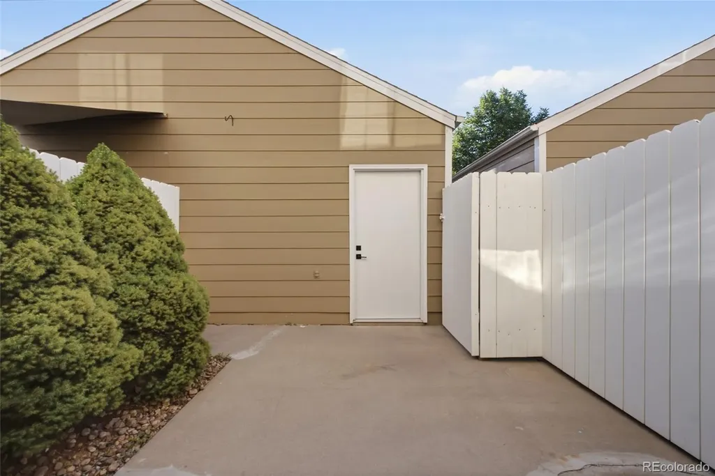 7230 Devinney Court Arvada CO 80005