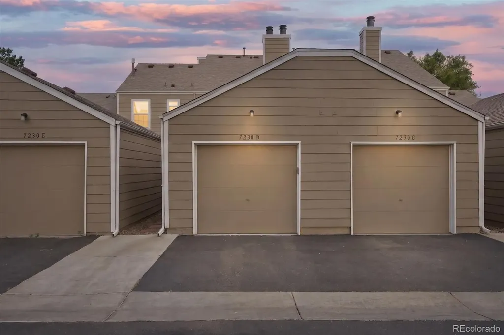 7230 Devinney Court Arvada CO 80005