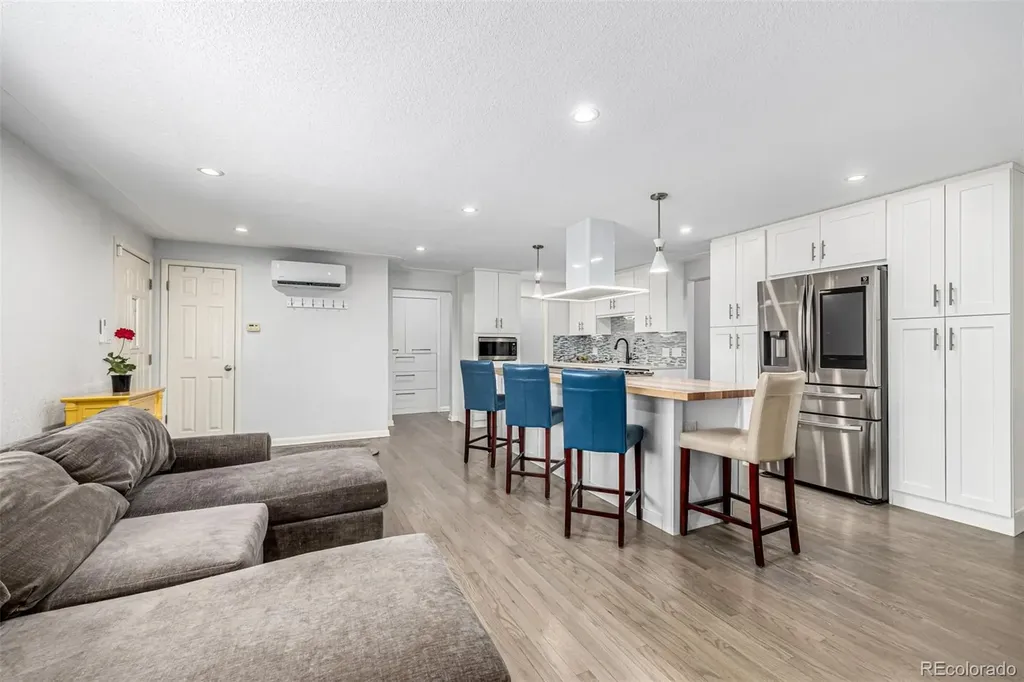 4725 Quay Street Wheat Ridge CO 80033
