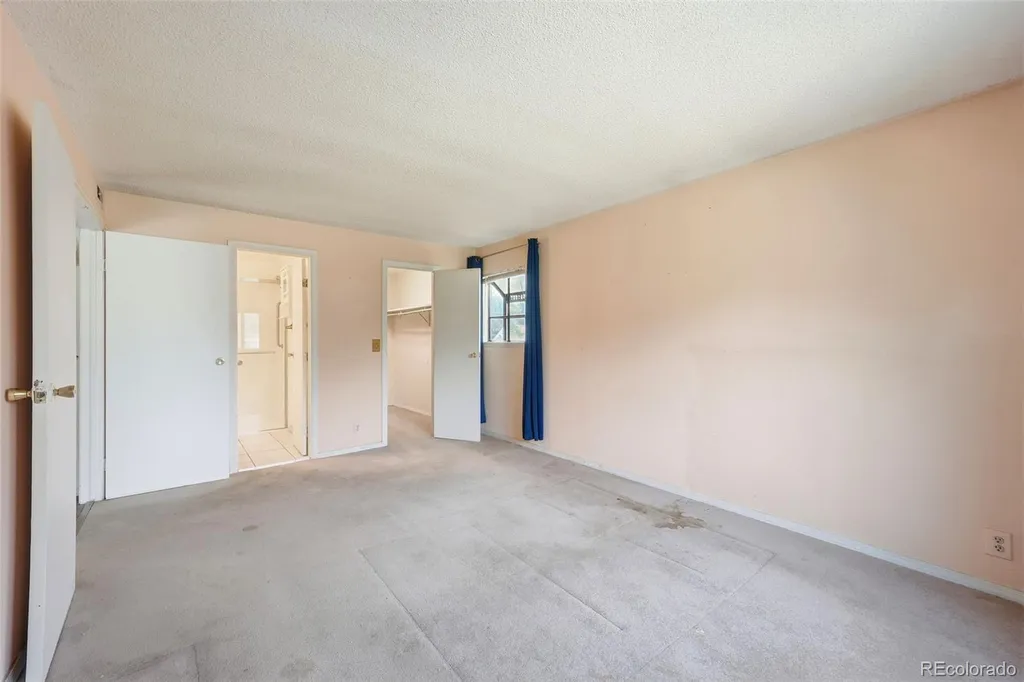 907 S Yampa Street Aurora CO 80017
