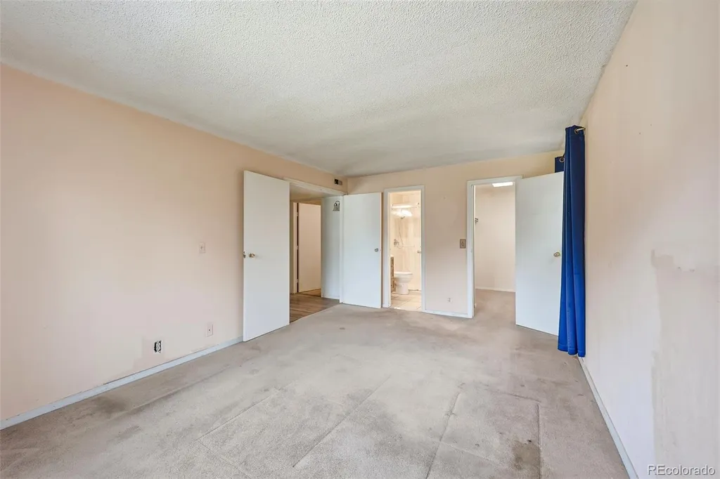 907 S Yampa Street Aurora CO 80017