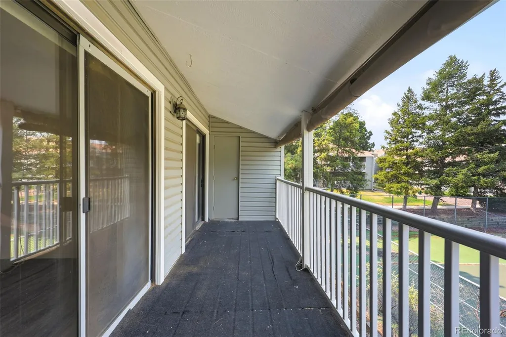 907 S Yampa Street Aurora CO 80017
