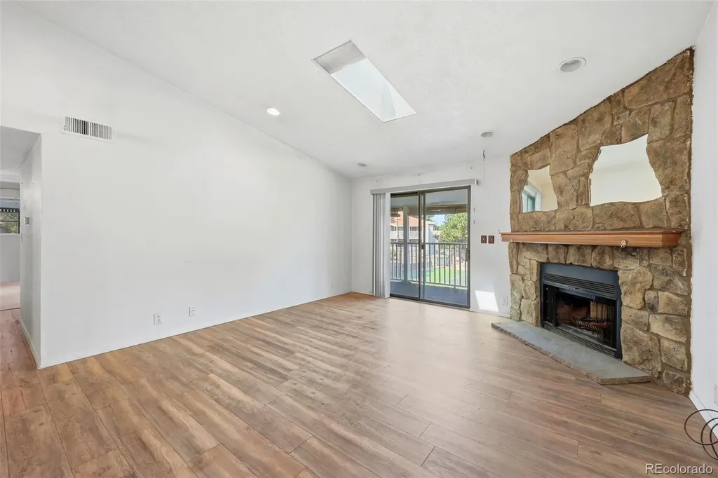 907 S Yampa Street Aurora CO 80017