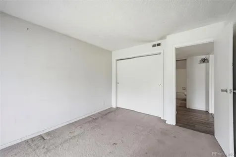 907 S Yampa Street Aurora CO 80017
